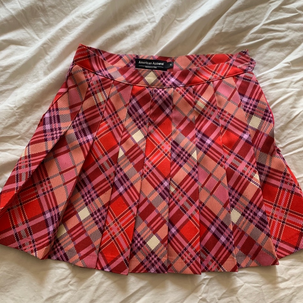 Pleated skirt American apparel